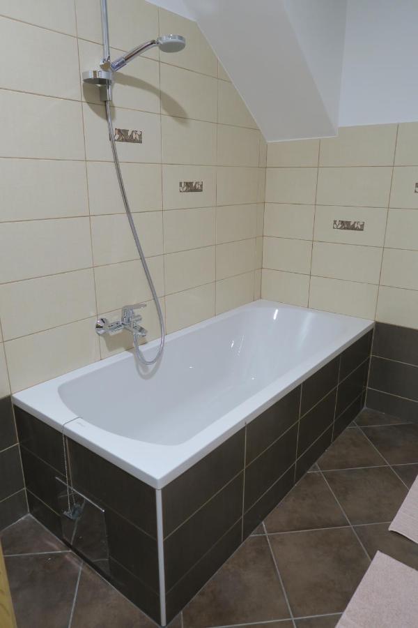 Rooms For Rent In Ljubljana Luaran gambar